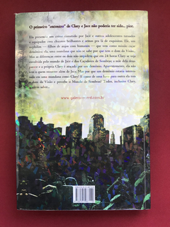 Livro - Cidade Dos Ossos - Cassandra Clare - Seminovo - comprar online