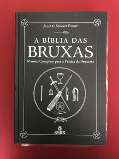 Livro - A Bíblia Das Bruxas - Capa Dura - Alfabeto - Semin.
