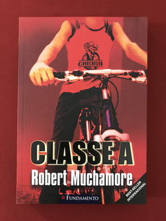 Livro - Classe A - Robert Muchamore - Fundamento - Seminovo
