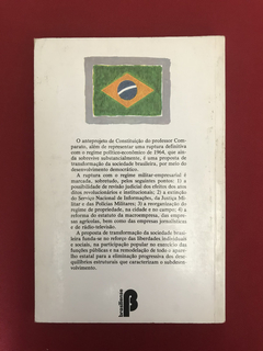 Livro - Muda Brasil - Fábio Konder Comparato - Brasiliense - comprar online
