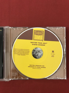 CD - Stevie Wonder - Hotter Than July - Importado - Seminovo na internet