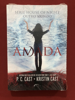 Livro - Amada - P. C. Cast E Kristin Cast - Novo