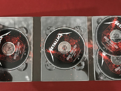DVD- Metallica - Orgulho, Paixão E Glória - 4 Discos - Semin - Sebo Mosaico - Livros, DVD's, CD's, LP's, Gibis e HQ's