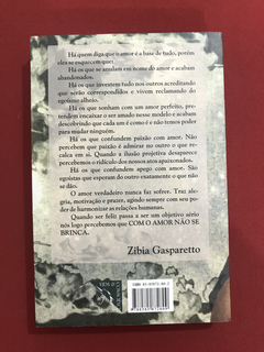 Livro - Com o Amor Não Se Brinca - Mônica de Castro / Leonel - comprar online