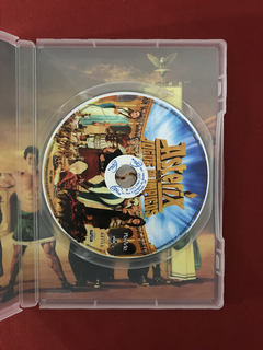 DVD - Asterix Nos Jogos Olímpicos - Alain Delon - Seminovo na internet