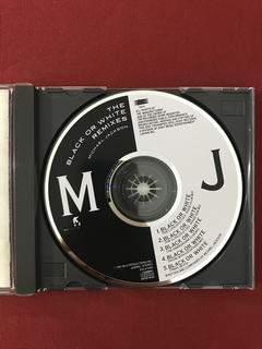 CD - Michael Jackson- Black Or White Remixes - Import- Semin na internet