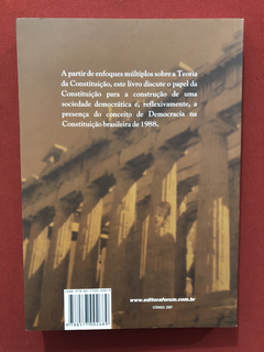 Livro - Constituição E Democracia: Fundamentos - Seminovo - comprar online