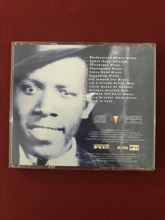 CD - Robert Johnson - The Legendary Blues Singer - Nacional - comprar online