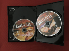 Imagem do DVD- Box Smallville - Oitava Temp. Completa 6 Discos - Semin