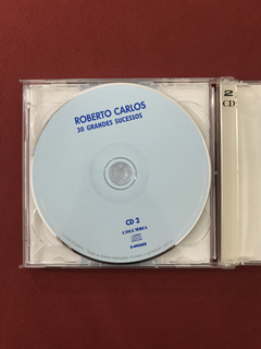 CD Duplo - Roberto Carlos - 30 Grandes Sucessos - Vol. 1 E 2 - Sebo Mosaico - Livros, DVD's, CD's, LP's, Gibis e HQ's