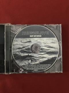 CD - Audioslave - Out Of Exile - 2005 - Nacional na internet
