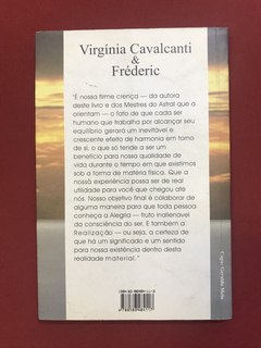 Livro - Na Palma Da Mão - Virgínia Cavalcanti & Fréderic - comprar online