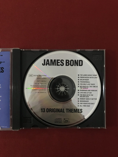 CD - James Bond 007 - 13 Original Themes - Import. - Semin. na internet