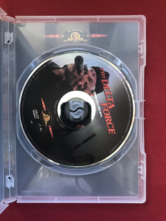 DVD - Comando Delta - Chuck Norris/ Lee Marvin na internet