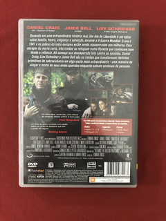 DVD - Um Ato De Liberdade - Daniel Craig - Seminovo - comprar online