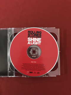 CD Duplo - Rolling Stones - Shine A Light - Nacional - Semin - Sebo Mosaico - Livros, DVD's, CD's, LP's, Gibis e HQ's