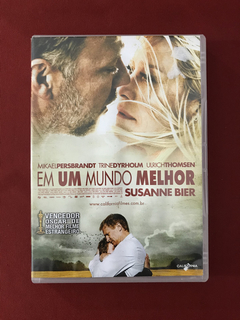 DVD - Em Um Mundo Melhor - Dir: Susanne Bier - Seminovo