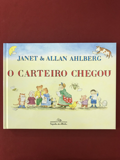Livro - O Carteiro Chegou - Janet & Allan Ahlberg - Seminovo