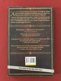 Livro - O Código Bro - Barney Stinson & Matt Kuhn - Seminovo - comprar online