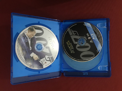 Blu-ray - 007 Coleção Daniel Craig 3 Discos - Seminovo - Sebo Mosaico - Livros, DVD's, CD's, LP's, Gibis e HQ's