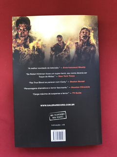 Livro - The Walking Dead - Busca E Destruição - Semin. - comprar online