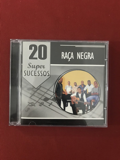 CD - Raça Negra - 20 Super Sucessos - Nacional - Seminovo