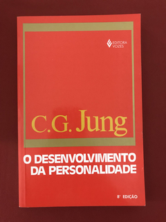 Livro - O Desenvolvimento Da Personalidade - Jung - Seminovo