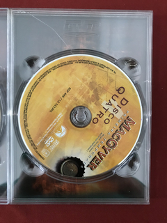 Imagem do DVD - MacGyver Sempre Pronto Para A Aventura- Primeira Temp.