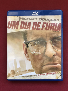 Blu-ray - Um Dia De Fúria - Michael Douglas - Seminovo