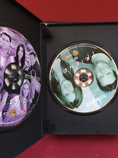 DVD - Box Friends - La Novena Temporada Completa - 4 Discos - Sebo Mosaico - Livros, DVD's, CD's, LP's, Gibis e HQ's