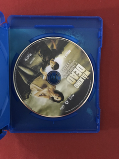Blu-ray Duplo - The Walking Dead 2ª Temp Completa - Seminovo - Sebo Mosaico - Livros, DVD's, CD's, LP's, Gibis e HQ's