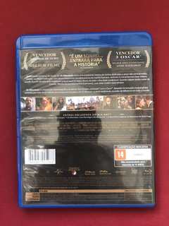 Blu-ray - Os Miseráveis - O Fenômeno Musical - Seminovo - comprar online