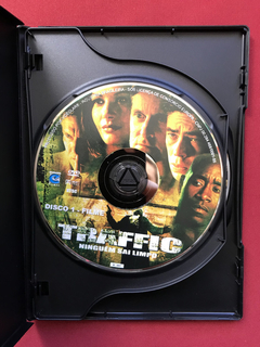 DVD Duplo - Traffic - Ninguém Sai Limpo - Seminovo na internet