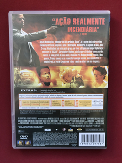 DVD - Chamas Da Vingança - Denzel Washington - Seminovo - comprar online
