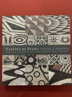 Livro - Tapetes De Pedra (Stone Carpets) - 19 Design - Capa Dura - Seminovo