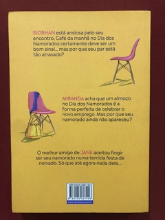 Livro - Mesa Para Um - Beth O'Leary - Ed. Intrínseca - Seminovo - comprar online