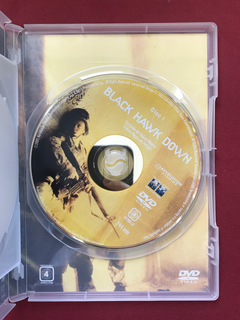 DVD Duplo - Falcão Negro Em Perigo - Direção: Ridley Scott - Sebo Mosaico - Livros, DVD's, CD's, LP's, Gibis e HQ's