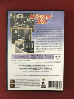 DVD - Um Pequeno Erro - Joan Bennet - Seminovo - comprar online