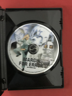 DVD - Um Pequeno Erro - Joan Bennet - Seminovo na internet