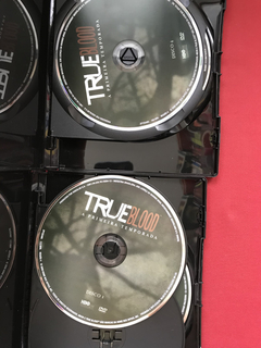 DVD - Box True Blood - A 1ª Temporada Completa - Seminovo - Sebo Mosaico - Livros, DVD's, CD's, LP's, Gibis e HQ's