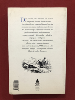 Livro - A Dinâmica Das Larvas - Rodrigo Larcerda - N. Front. - comprar online