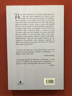 Livro - Hades - Alexandra Adornetto - Editora Agir- Seminovo - comprar online