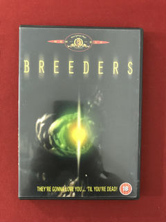 DVD - Breeders - Direção: Tim Kincaid - Seminovo