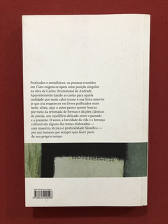 Livro - Claro Enigma - Carlos Drummond De Andrade - Seminovo - comprar online