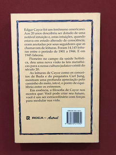 Livro - O Livro De Edgar Cayce - Thurston & Fazel - Ed. Roca - comprar online
