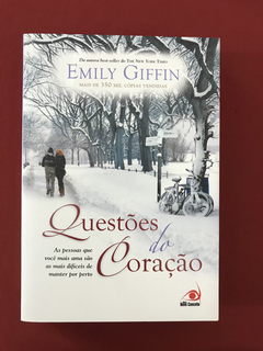 Livro - Questões do Coração - Emily Giffin - Seminovo