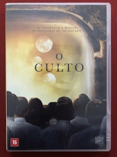 DVD - O Culto - Direção: Moorhead & Benson - Seminovo