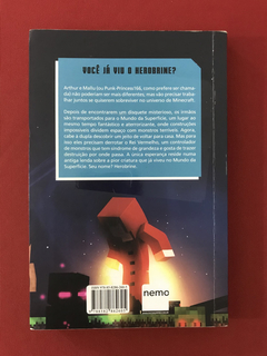 Livro - A Espada de Herobrine - Jim Anotsu - Nemo - comprar online