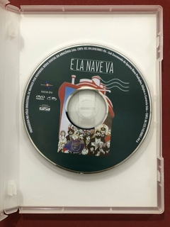 DVD - E La Nave Va - Direção: Federico Fellini - Seminovo na internet