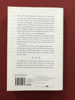 Livro- Tell Me Three Things - Julie Buxbaum- Delacorte Press - comprar online
